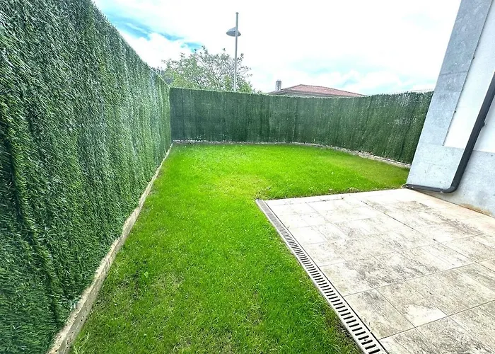 Reformado Con Piscina Y Jardin 아파트