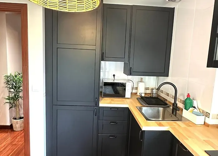 Reformado Con Piscina Y Jardin 아파트